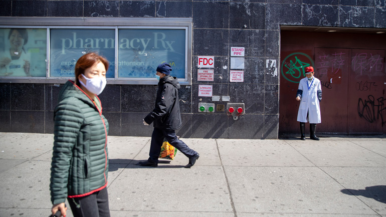 Η Νέα Υόρκη κλείνει δρόμους για να καταστείλει την επιδημία του κορωνοϊού