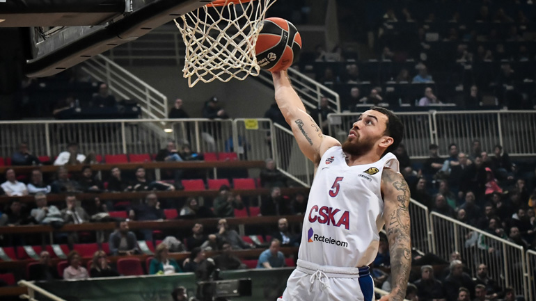 Υπογράφει τριετή επέκταση συνεργασίας με την ΤΣΣΚΑ Μόσχας ο Τζέιμς