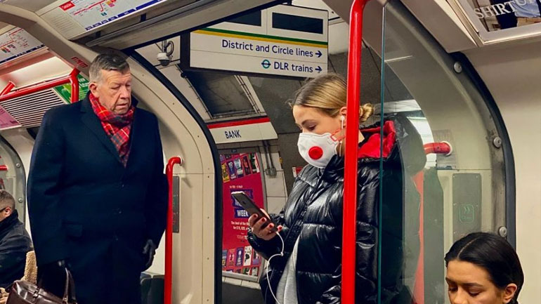 Γονατίζει το βρετανικό ΕΣΥ – Ασθενεί το 40% του ιατρικού προσωπικού