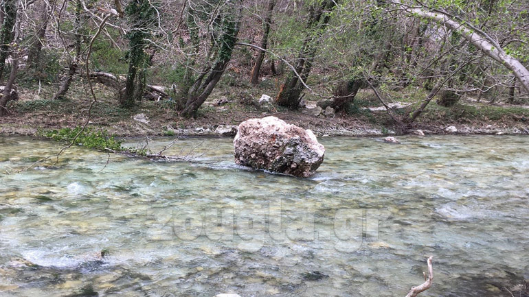 Ο σεισμός της Πρέβεζας προκάλεσε πτώση βράχων στις πηγές του Αχέροντα