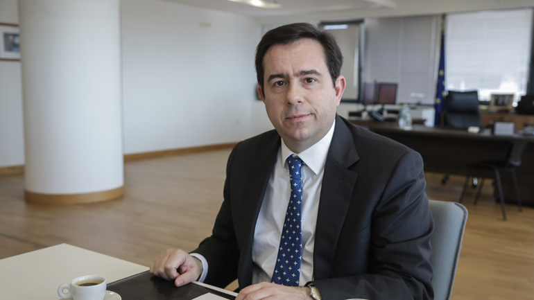 Μηταράκης: Ξεκίνησε στην πράξη η αποσυμφόρηση των νησιών