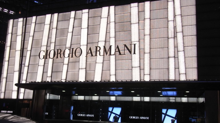 Ιταλία-Covid-19: Ο οίκος Armani θα φτιάξει ιατρικές στολές