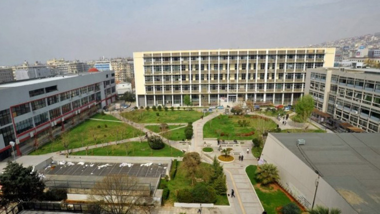 Θεσσαλονίκη: Το ΑΠΘ διανέμει υφασμάτινες μάσκες στα μέλη του