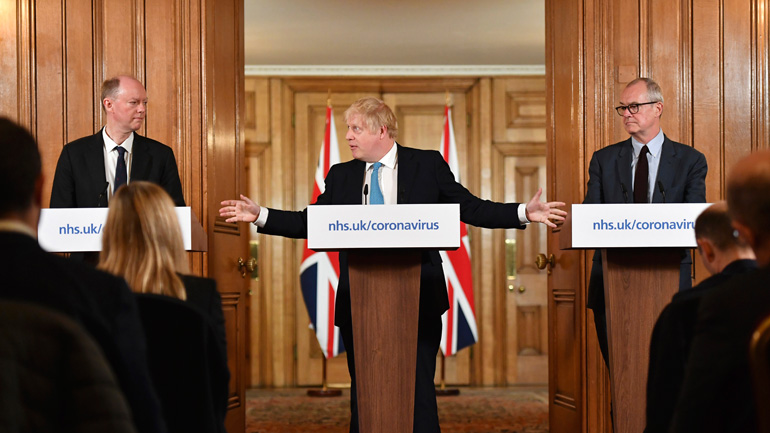 Covid-19: Σε καραντίνα ο Αρχίατρος της Αγγλίας Covid-19: Σε καραντίνα ο Αρχίατρος της Αγγλίας