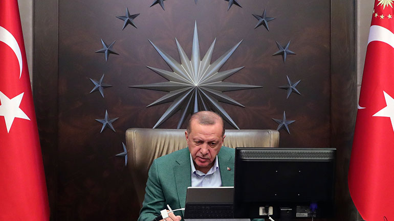 Νέα μέτρα κατά της εξάπλωσης του κορωνοϊού στην Τουρκία