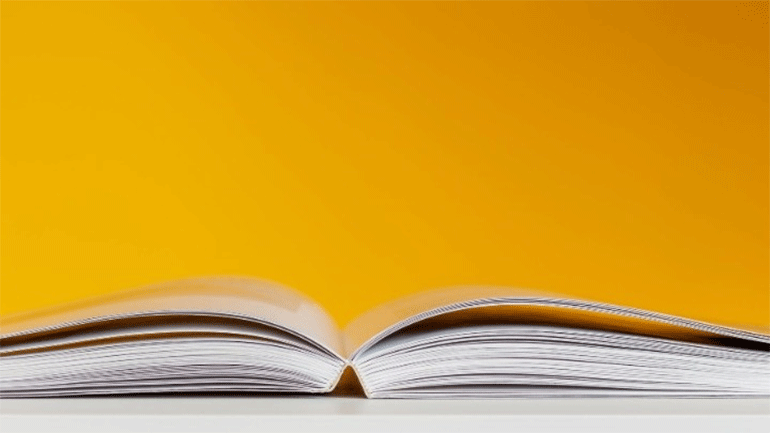 Μένουμε σπίτι και διαβάζουμε παραμύθια