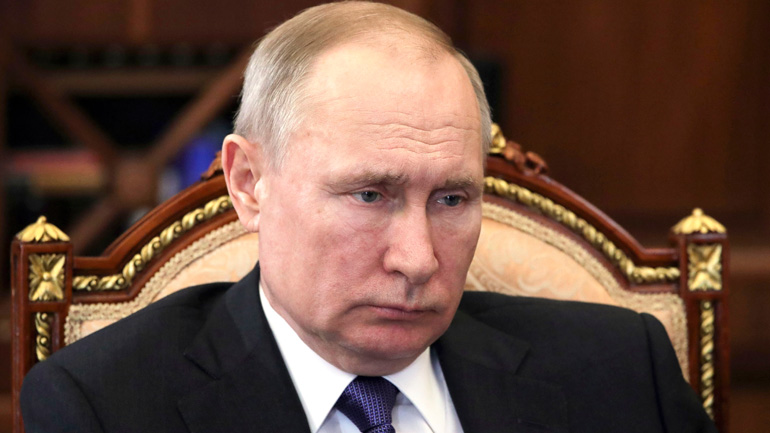 Διχασμένοι οι Ρώσοι για το αν θα πρέπει ο Πούτιν να παραμείνει ή όχι στην εξουσία