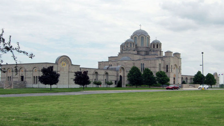 Σερβία: 10 θάνατοι και 659 ασθενείς – Η Εκκλησία αποφάσισε να κοινωνάει τους πιστούς