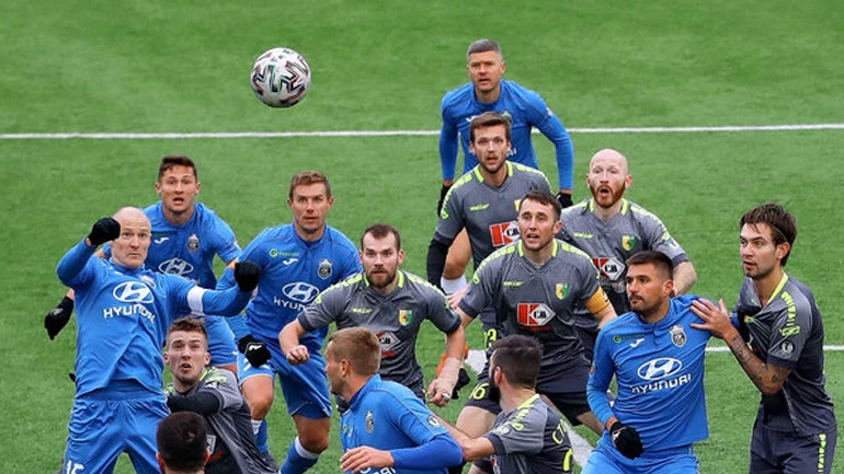 Στη Λευκορωσία παίζουν ακόμα μπάλα…