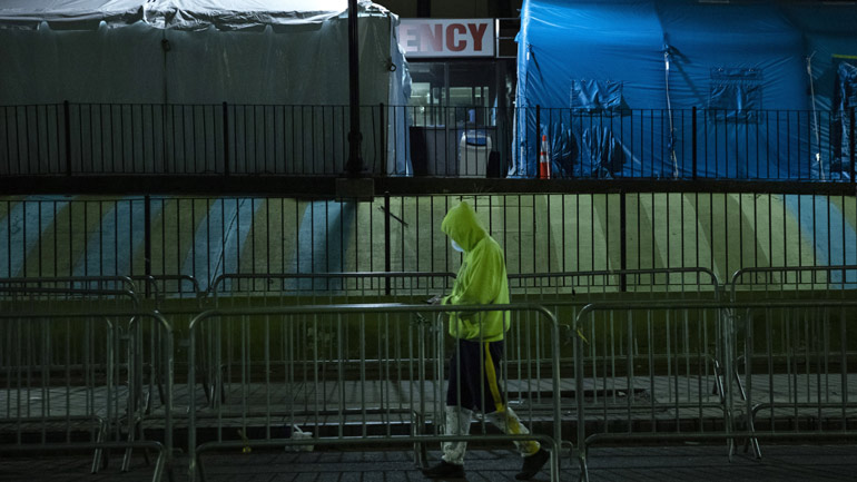 Covid-19: Περισσότεροι από 2.000 οι νεκροί στις ΗΠΑ