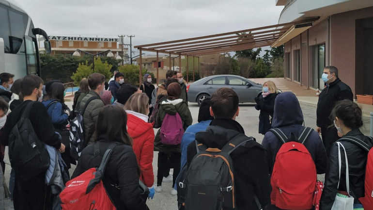 Επαναπατρίστηκαν από την Τουρκία 60 φοιτητές και ένα βρέφος