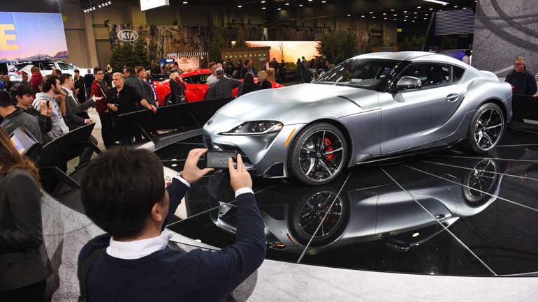 Οι Αμερικανοί ακύρωσαν την έκθεση του Ντιτρόιτ