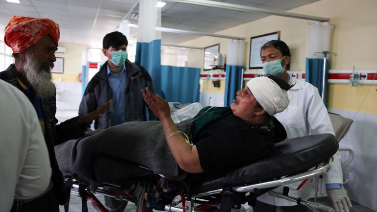 Αφγανιστάν: Ο Γ.Γ. του ΝΑΤΟ καλεί για μια «ανθρωπιστική παύση των μαχών»