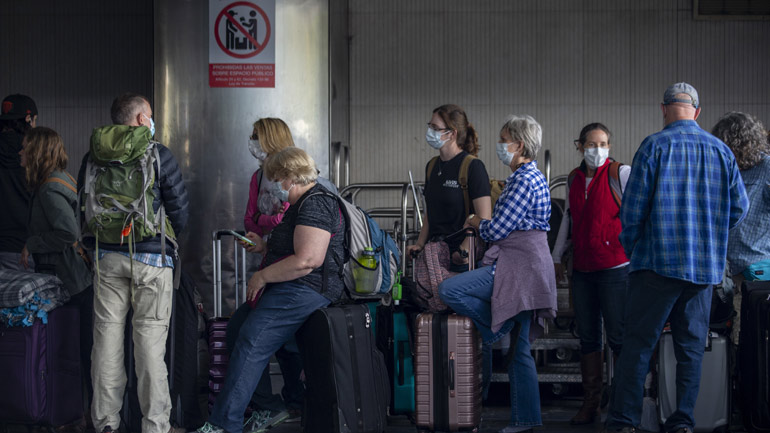 Κορωνοϊός: Αναχώρησαν από τη Γουατεμάλα περίπου 700 Ευρωπαίοι
