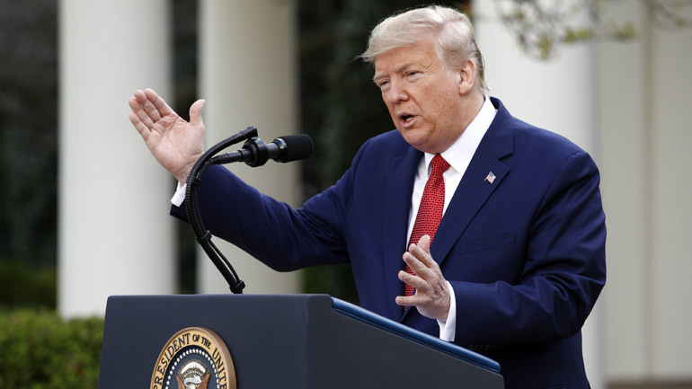 Τραμπ: Οι θάνατοι στις ΗΠΑ θα κορυφωθούν πιθανόν σε δύο εβδομάδες