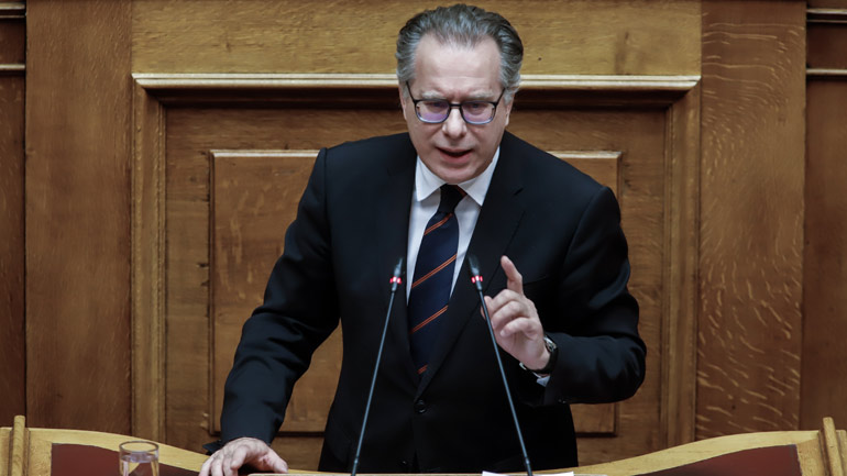 Κουμουτσάκος: Πρόταση για οικονομική στήριξη από την Ε.Ε. για την αντιμετώπιση της πανδημίας στις προσφυγικές δομές