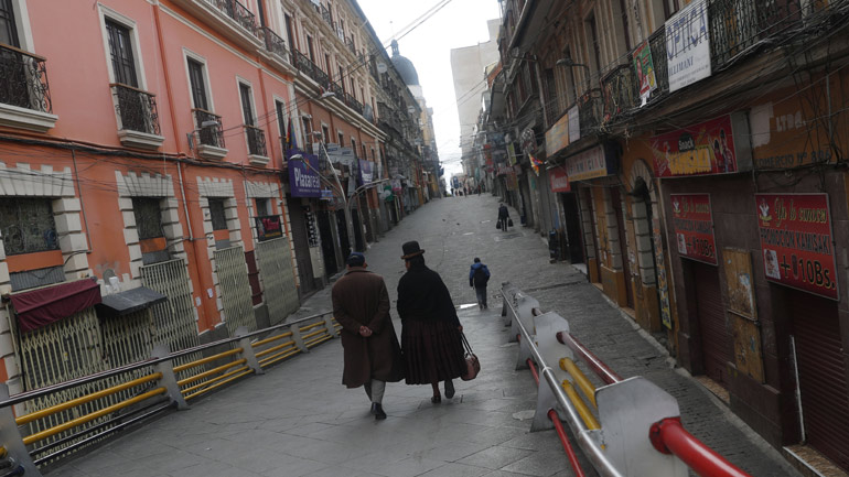 Covid-19: Η Βολιβία επαναπροωθεί τους υπηκόους της