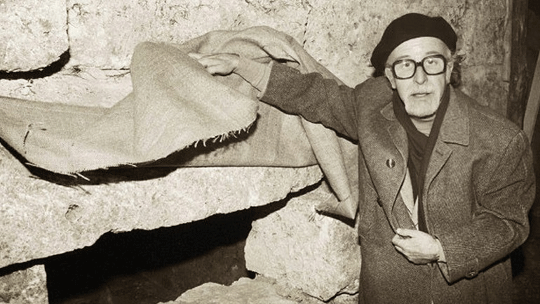 Σαν σήμερα πέθανε ο Μανόλης Ανδρόνικος, ένας από τους σπουδαιότερους Έλληνες αρχαιολόγους