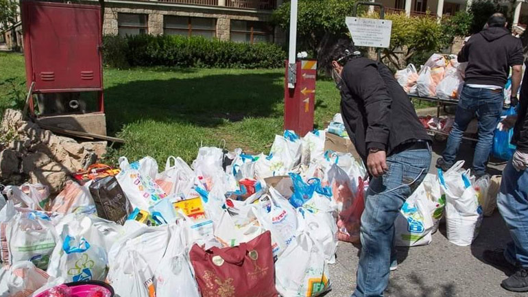 Ο Ρουβίκωνας ανακοίνωσε ότι προσέφερε είδη πρώτης ανάγκης στο Γηροκομείο Αθηνών