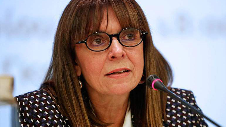 Σακελλαροπούλου: «Να περιβάλουμε με φροντίδα τους αδύναμους»