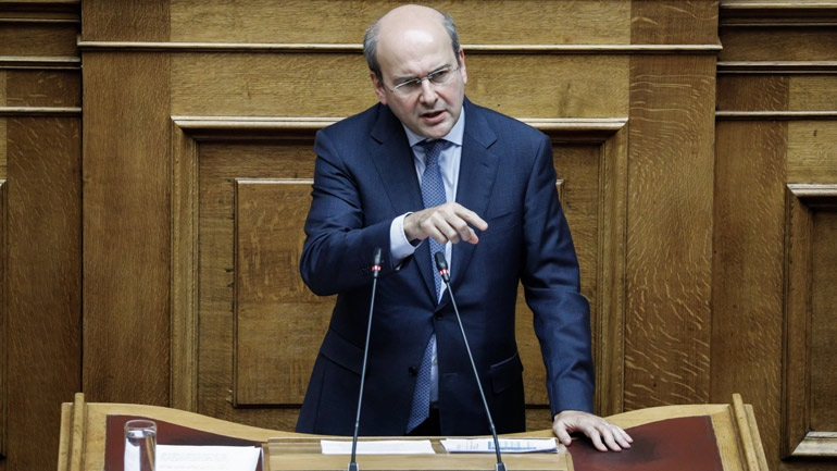 Χατζηδάκης: Δεν θα κοπεί το ρεύμα στους φτωχούς αλλά στους στρατηγικούς κακοπληρωτές