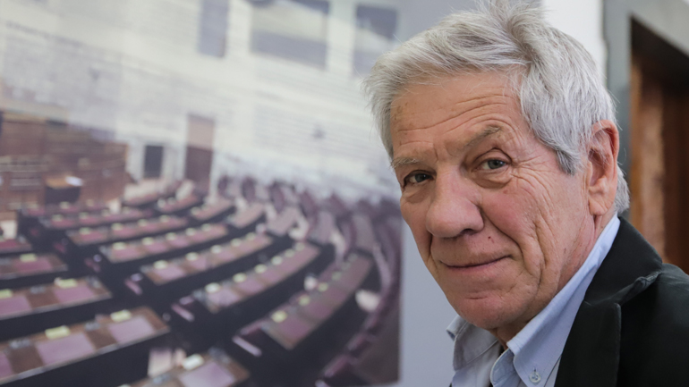 Η απίστευτη απρέπεια του Μάκη Μπλαούρα