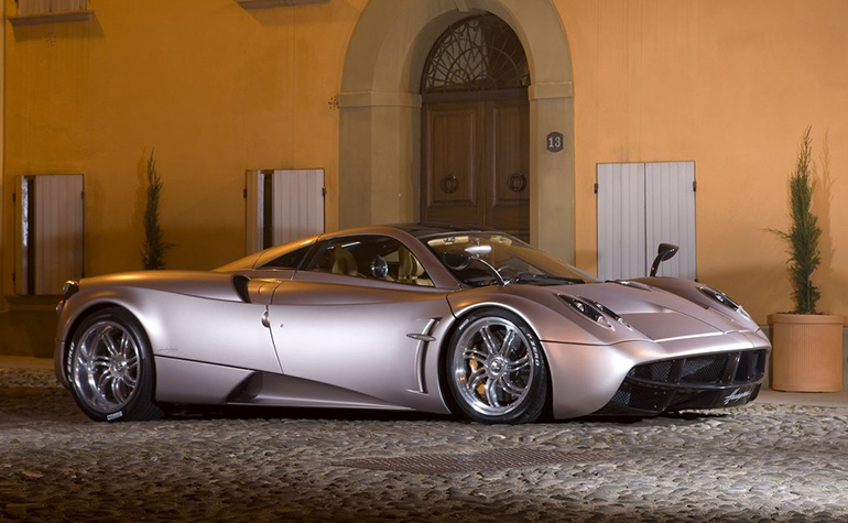 Ένα από τα ποθητά hypercar Που κυκλοφορούν στον πλανήτη