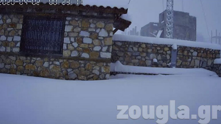 Ξεπέρασε το μισό μέτρο το χιόνι στον Άγιο Αθανάσιο – Καϊμακτσαλάν