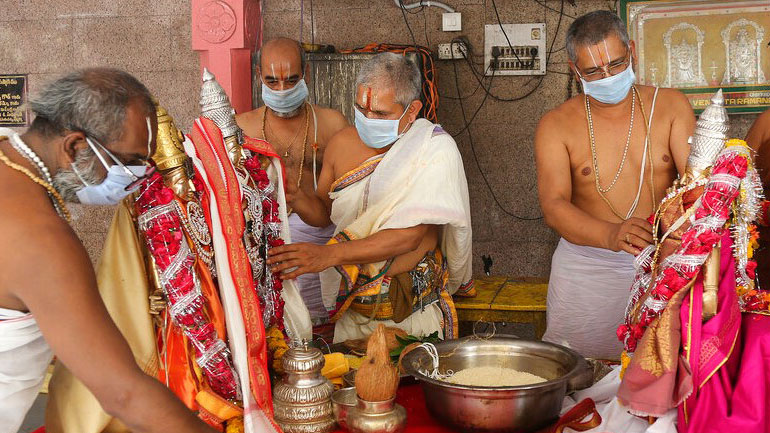 Ινδία: Τους 50 έφθασαν οι νεκροί από τον κορωνοϊό