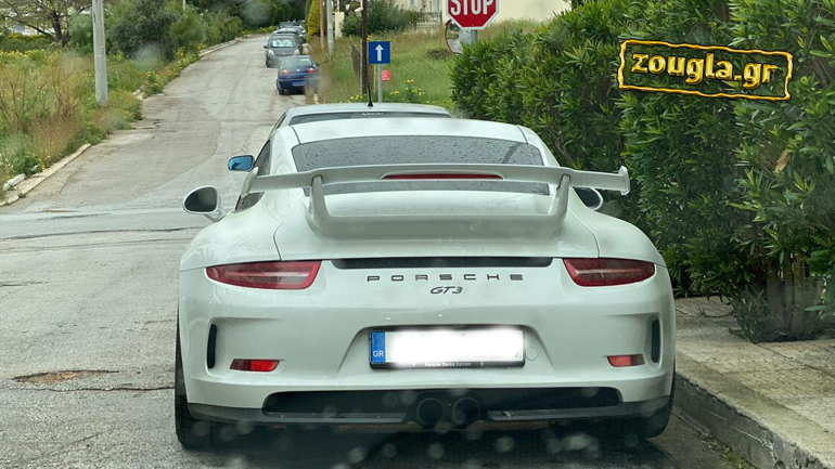Στην Άνω Γλυφάδα βρέθηκε κλεμμένη Porsche 911 GT3 – Είχαν αλλάξει τις πινακίδες Στην Άνω Γλυφάδα βρέθηκε κλεμμένη Porsche 911 GT3 – Είχαν αλλάξει τις πινακίδες