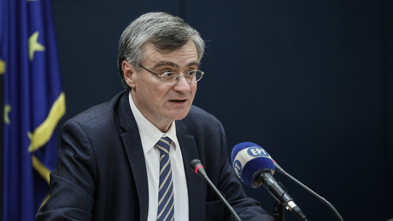 Ρωσική εφημερίδα για Τσιόδρα: «Πώς ένας άνθρωπος έσωσε την Ελλάδα»