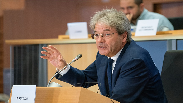 Υπέρ των ομολόγων κορωνοϊού ο Ευρωπαίος επίτροπος Πάολο Τζεντιλόνι