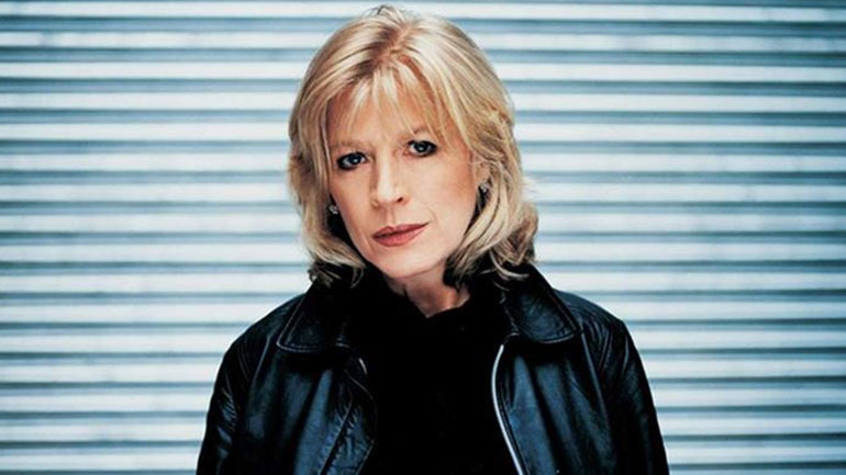 Στο νοσοκομείο νοσηλεύεται η Marianne Faithfull – Βρέθηκε θετική στον κορωνοϊό
