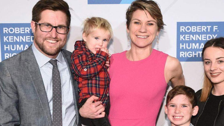 Πιθανότατα νεκρή η εγγονή του Ρόμπερτ Κένεντι και ο 8χρονος γιος της, σύμφωνα με τον σύζυγο