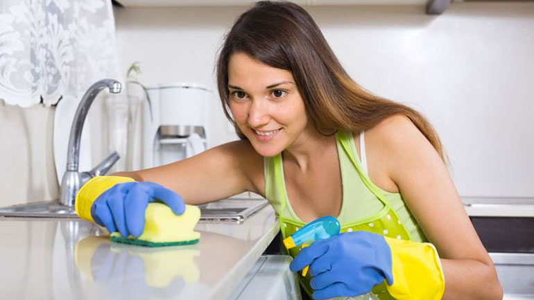 Πόσες θερμίδες καίμε κάνοντας δουλειές στο σπίτι;