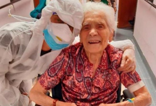 Η γιαγιά Άντα 