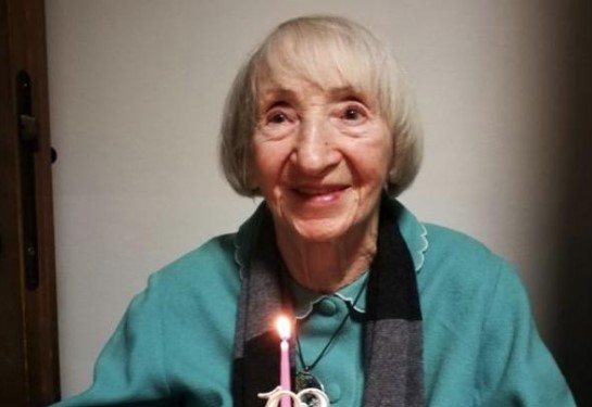 Η ρόκ γιαγιά Λίλα