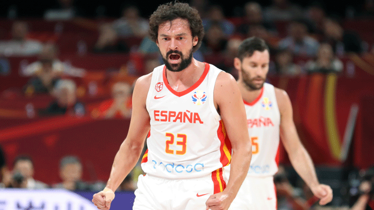 Ισπανία: Σε δημοπρασία η φανέλα του Σέρχιο Γιουλ από τον τελικό του Μουντομπάσκετ