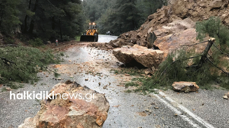 Χαλκιδική: Φοβούνται τις κατολισθήσεις οι αρμόδιοι