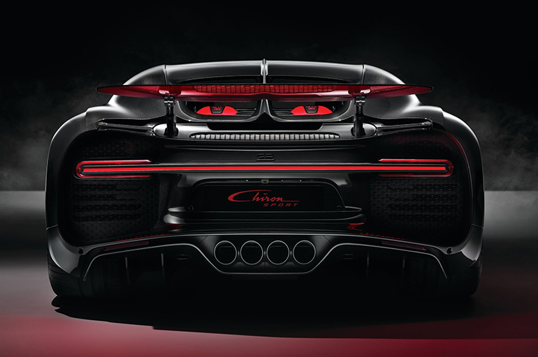 Το πίσω μέρος της Bugatti Chiron (κυκλοφόρησε το 2016)