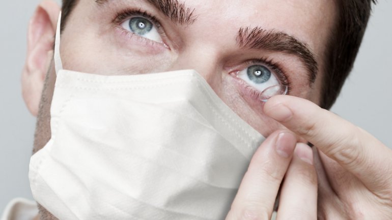Αμερικανική Ακαδημία Οφθαλμολογίας: Τώρα με τον κορωνοϊό μη φοράτε φακούς επαφής