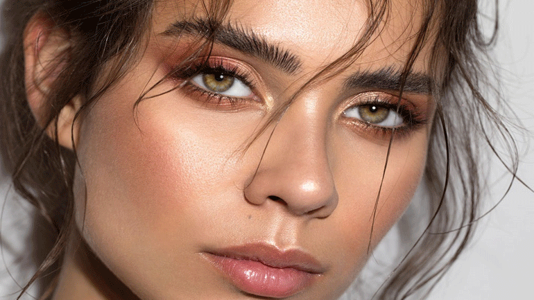 Πώς να περιποιηθείτε τα φρύδια σας στο σπίτι