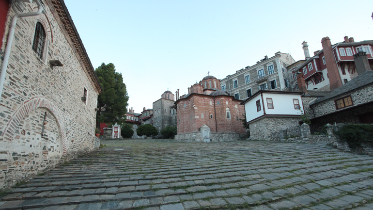 Αίτημα να κηρυχθεί το Άγιο Όρος σε κατάσταση έκτακτης ανάγκης λόγω κακοκαιρίας Αίτημα να κηρυχθεί το Άγιο Όρος σε κατάσταση έκτακτης ανάγκης λόγω κακοκαιρίας