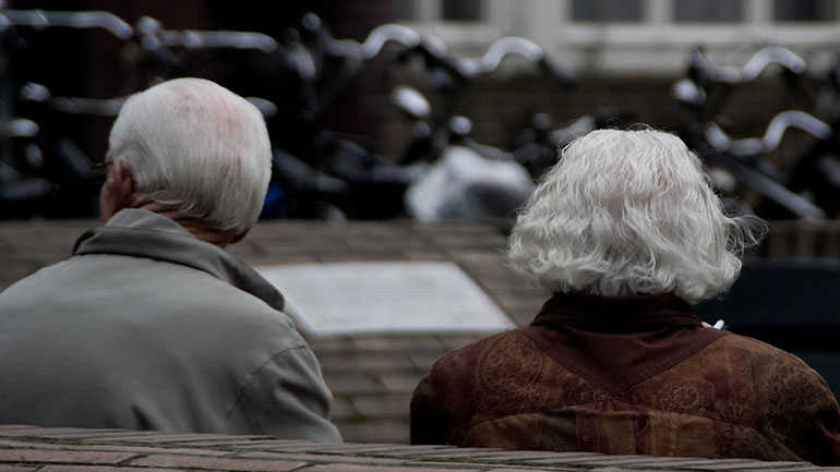 Τι αλλάζει στη ζωή των ανδρών μεγαλύτερης ηλικίας;