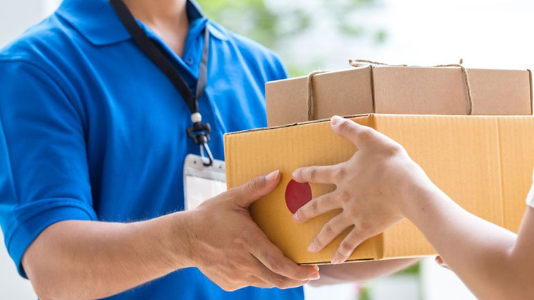 Έφοδος και στην εταιρεία ταχυμεταφορών SPEEDEX