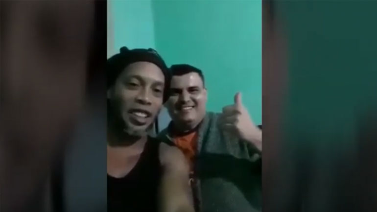 Το μήνυμα του Ροναλντίνιο μέσα από τη φυλακή της Παραγουάης