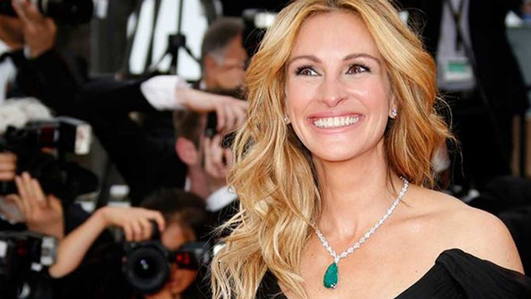 Φτιάξτε κι εσείς την αγαπημένη face mask της Julia Roberts με μέλι!