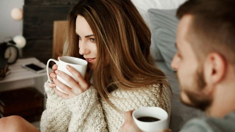 Πόσο επικίνδυνο είναι να πίνουμε καφέ με άδειο στομάχι;