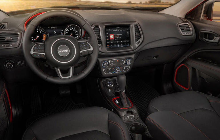 Καλοφτιαγμένο, σύγχρονο και πρακτικό το εσωτερικό 