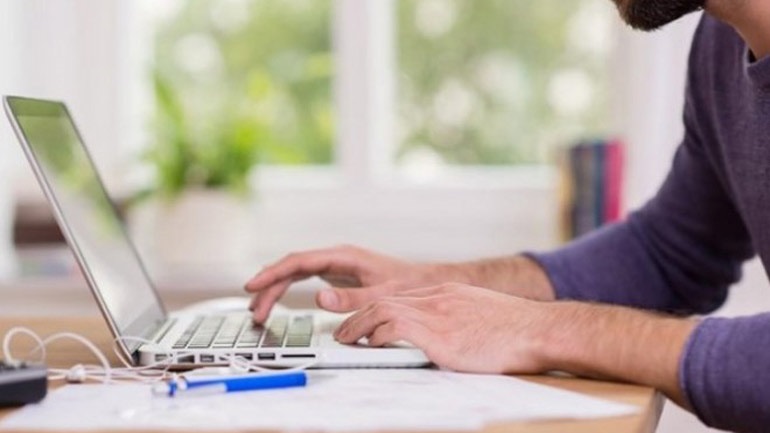 Η Google απαγόρευσε στους εργαζομένους της τη χρήση του Zoom